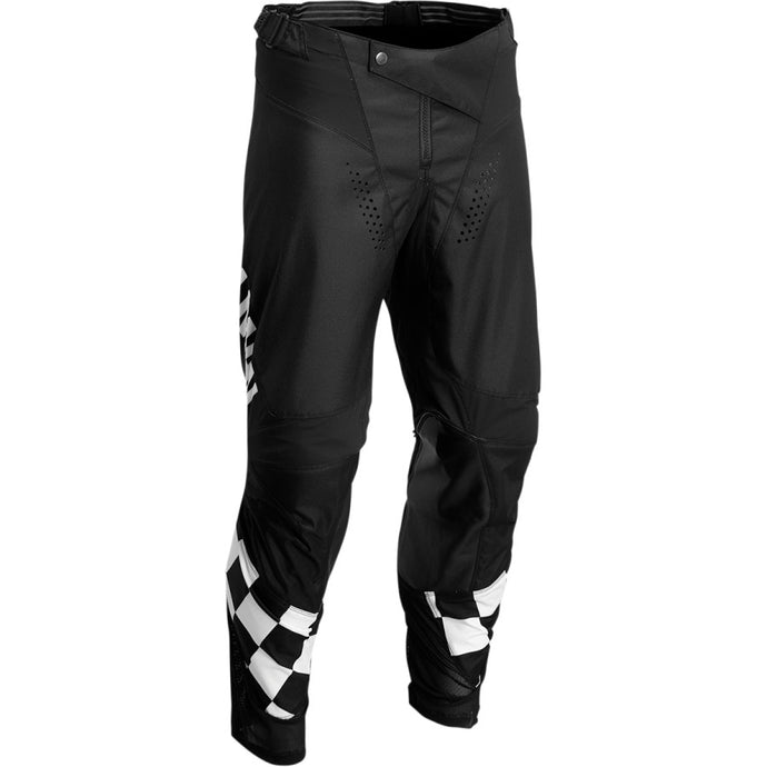 Black/White