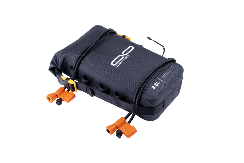 Load image into Gallery viewer, Giant Loop FDBG25-B GIA Fender Bag
