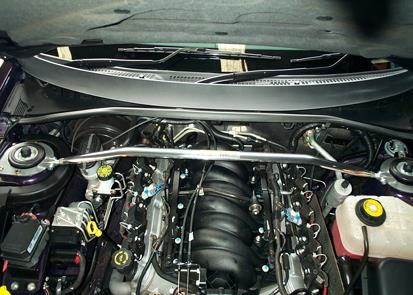 Load image into Gallery viewer, Whiteline KSB618 WL Strut Bars - Front
