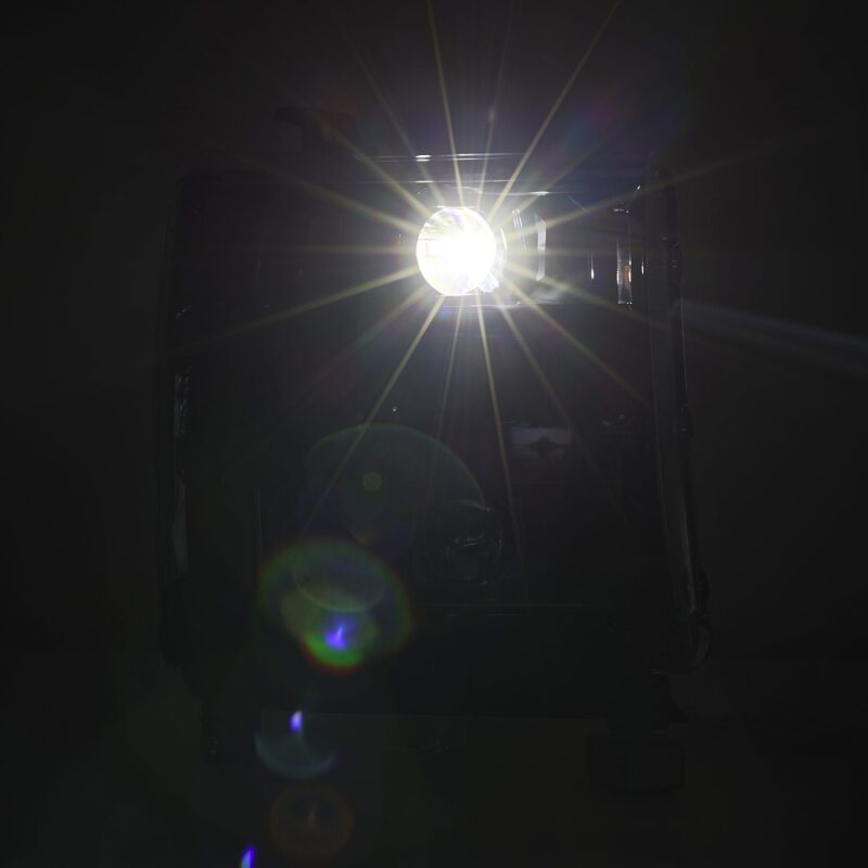 Load image into Gallery viewer, Alpharex 880233 ARX LUXX Headlights
