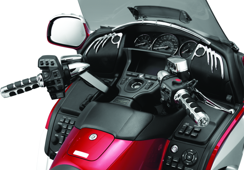 Load image into Gallery viewer, Kuryakyn 6183 KUR Hand Grips D
