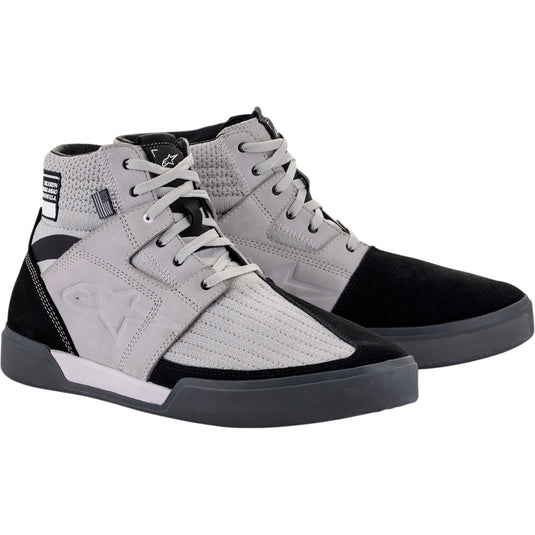 Light Gray/Red