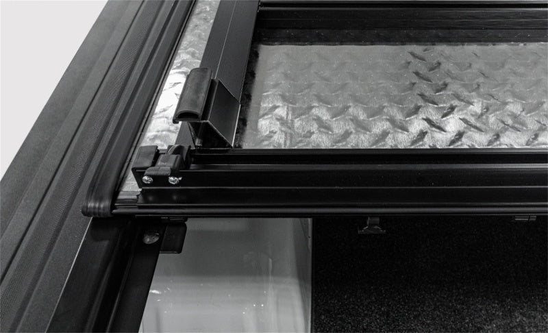 Load image into Gallery viewer, Access B3020019 ACC LOMAX Tri-Fold Cover
