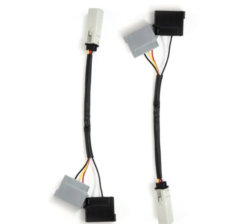 Load image into Gallery viewer, Alpharex 652201 ARX Tail Light Converters
