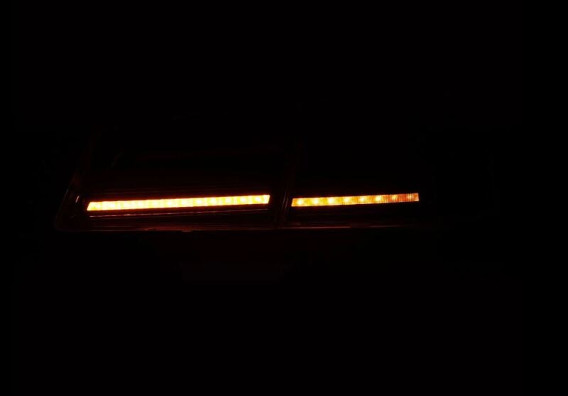 Load image into Gallery viewer, Alpharex 601110 ARX LUXX Tail Lights
