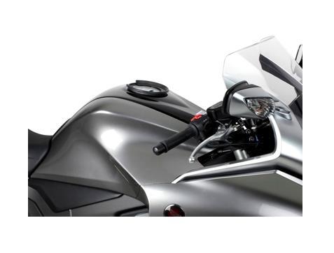 Givi BF20 Tanklock Compatibility Flange