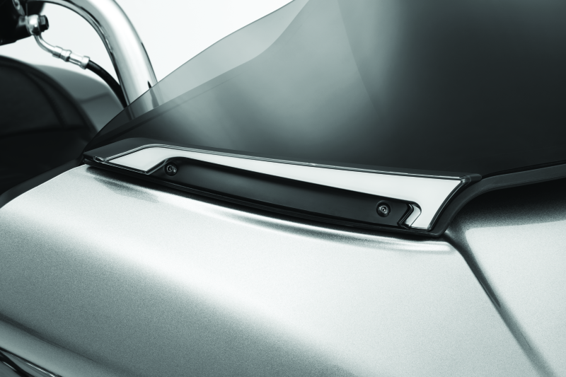 Load image into Gallery viewer, Kuryakyn 2946 KUR Windshield Trim E
