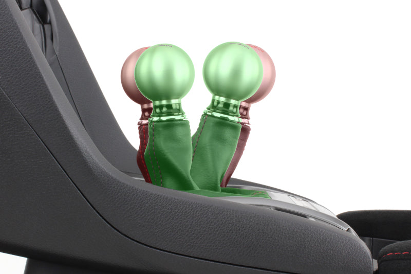 Load image into Gallery viewer, Perrin Performance PHP-INR-201 PA Short Shift Adapter
