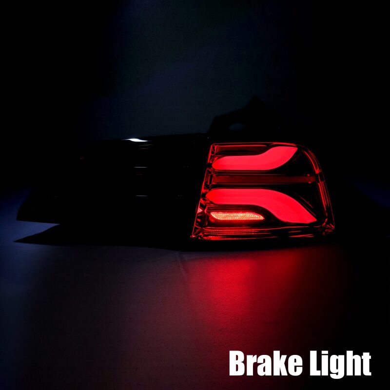 Load image into Gallery viewer, Alpharex 601030 ARX PRO-Series Tail Lights
