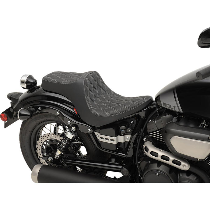 Z1r 0810-2070 Predator III Double Diamond Seat - Silver Stitch