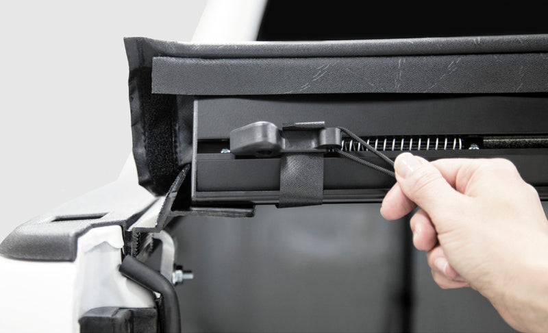 Load image into Gallery viewer, Access 33249 ACC Literider Roll-Up Cover

