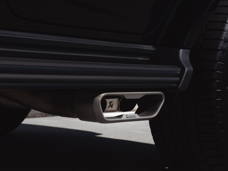 Load image into Gallery viewer, Akrapovic TP-T/S/24/1 AKR Tail Pipe Set - Titanium
