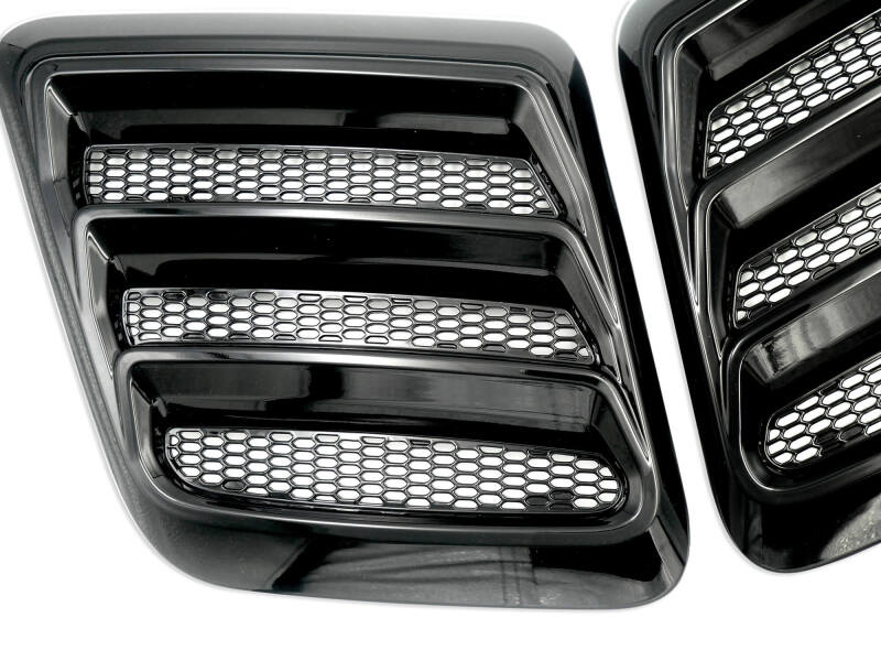 Load image into Gallery viewer, Roush 422325 RSH Heat Extractors
