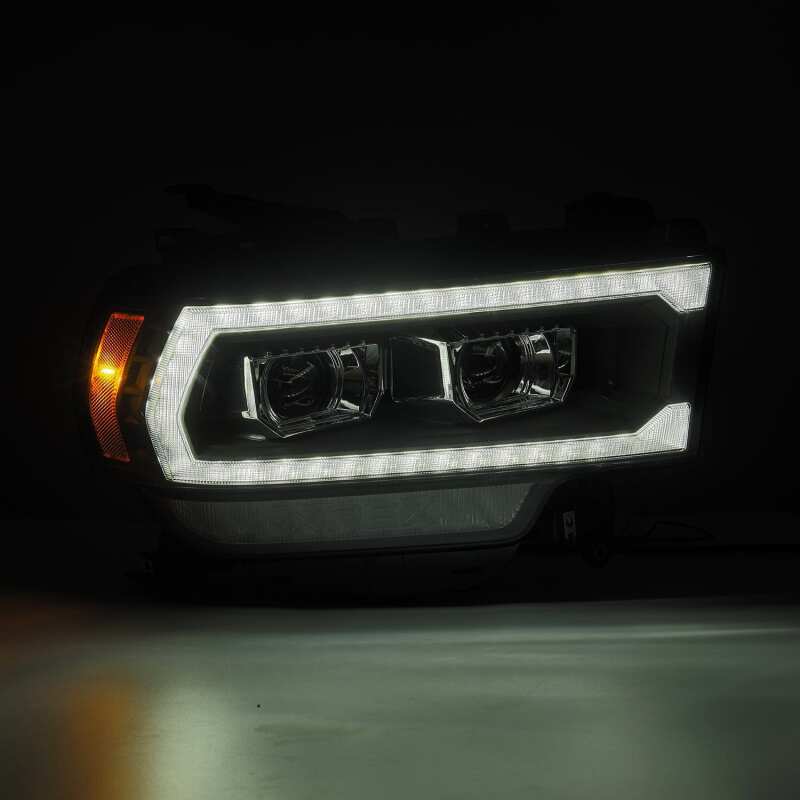 Load image into Gallery viewer, Alpharex 880550 ARX LUXX Headlights
