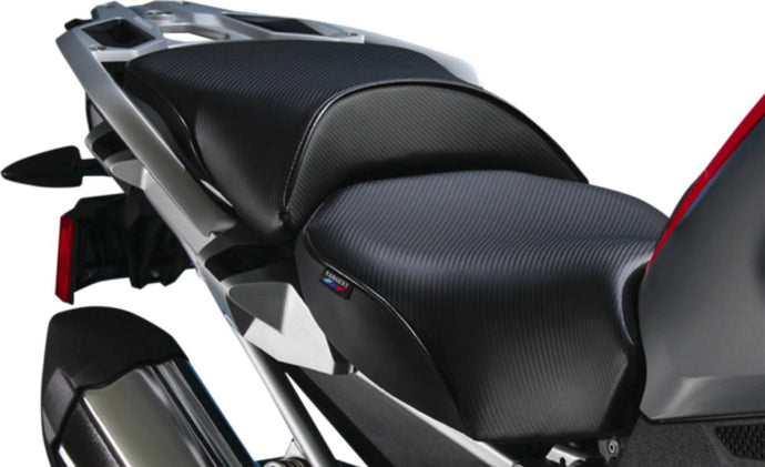 Sargent WS-620-19 World Sport Performance Seat with Black Accent - Standard
