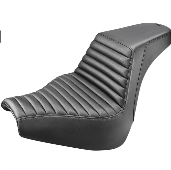 Saddlemen 818-31-171 Step-Up TR Seat - Black