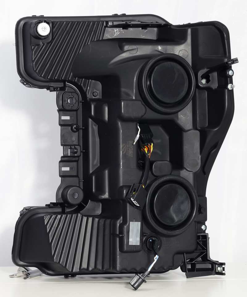 Load image into Gallery viewer, Alpharex 880106 ARX PRO-Series Headlights
