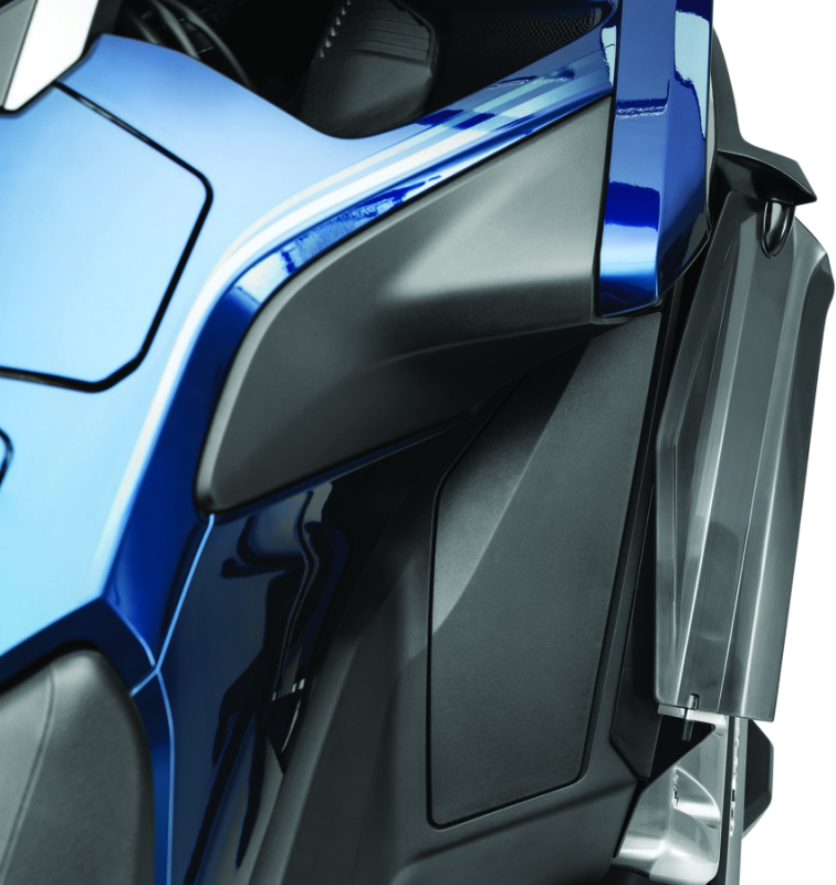 Load image into Gallery viewer, Kuryakyn 6579 KUR Air Deflectors B
