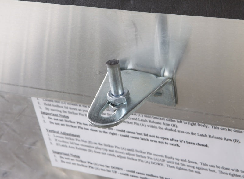 Load image into Gallery viewer, Lund 6134 LND Tool Box - Challenger
