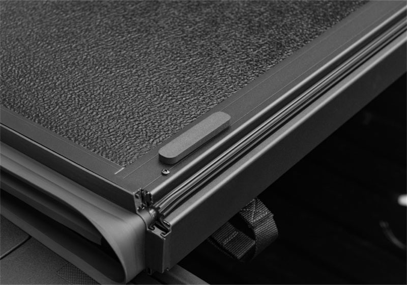 Load image into Gallery viewer, Undercover AX22026 UND ArmorFlex Bed Covers
