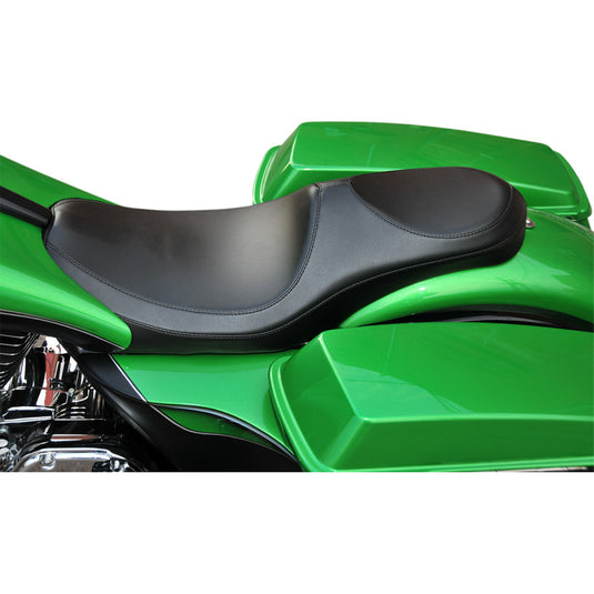 Le Pera LK-817PY Villain Seat for PYO/Bagger Nation Stretched Gas Tanks