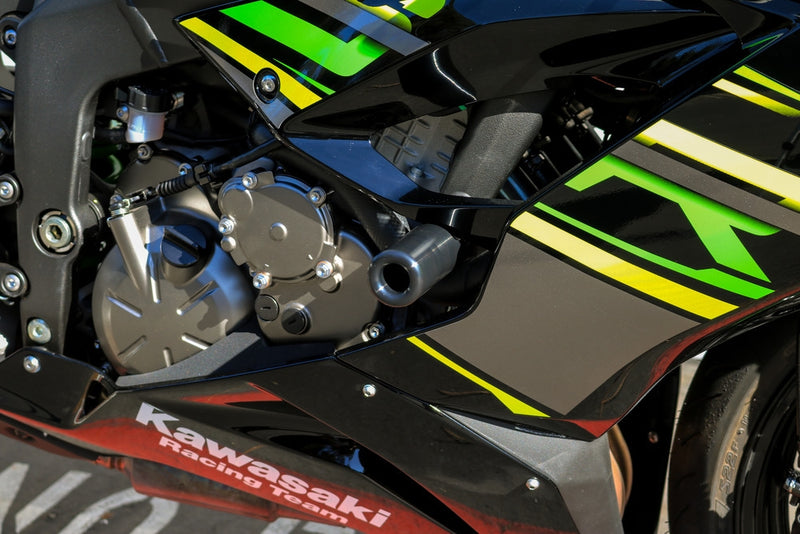 Load image into Gallery viewer, Shogun Motorsports 750-4459 Frame Slider - Black
