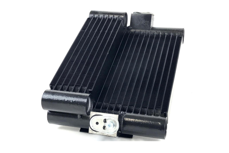 Load image into Gallery viewer, Csf 8104 CSF Oil Coolers

