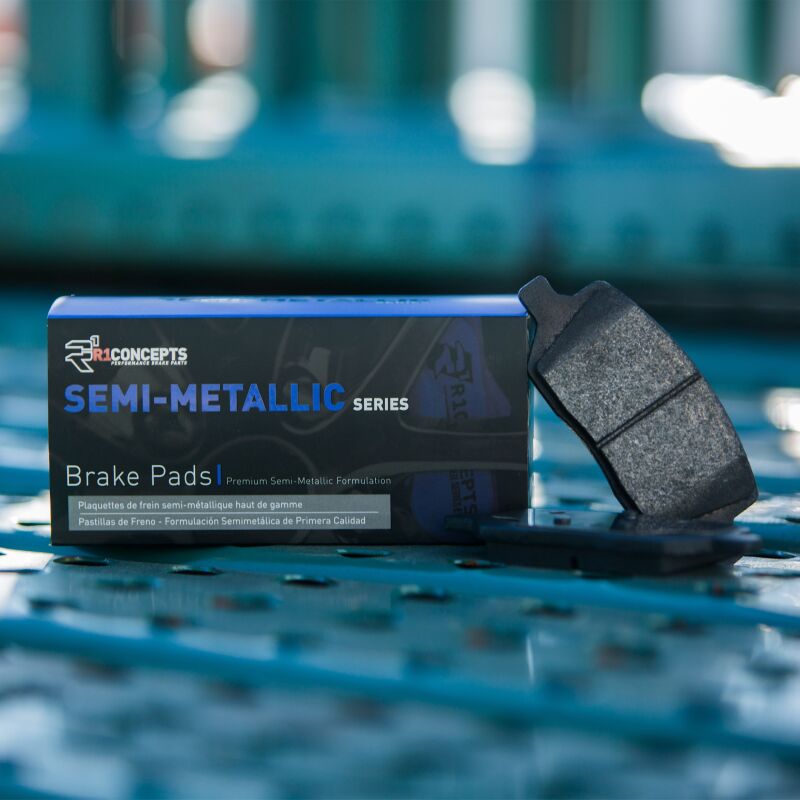 Load image into Gallery viewer, R1 Concepts 2311-1862-09 RNC Semi Met Brake Pads
