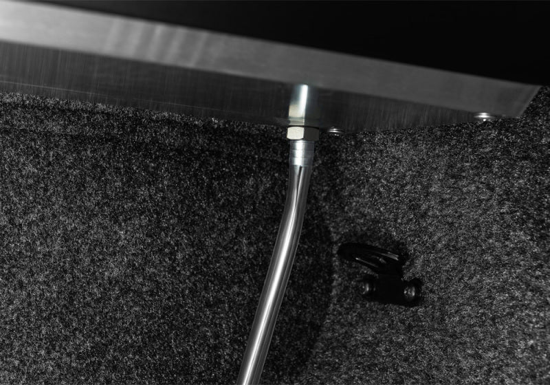 Load image into Gallery viewer, Roll-N-Lock LG131M RNL M-Series Tonneau Cover
