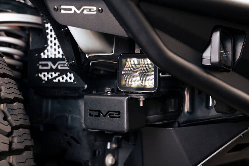 Load image into Gallery viewer, Dv8 Offroad LBBR-07 DVE Crash Bar Caps
