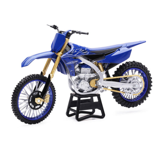 New Ray Toys 58313 1:12 Scale Yamaha Model - YZ450F