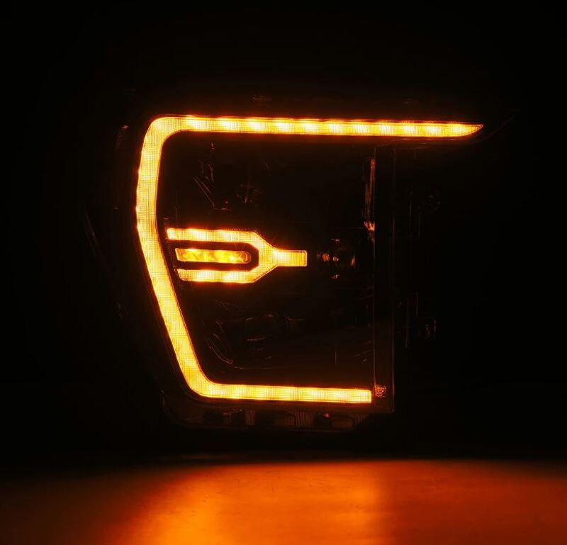 Load image into Gallery viewer, Alpharex 880169 ARX LUXX Headlights
