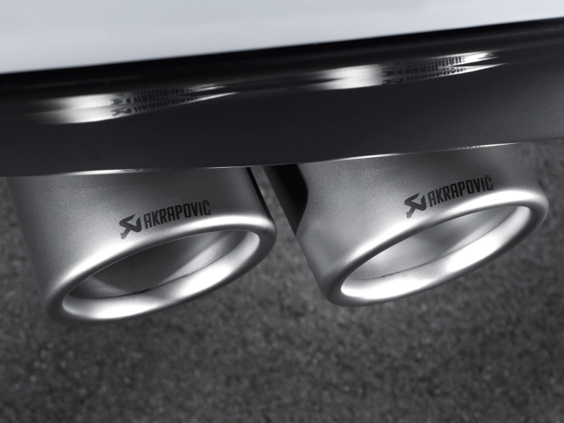 Load image into Gallery viewer, Akrapovic M-BM/T/4H AKR Slip-On Line - Titanium
