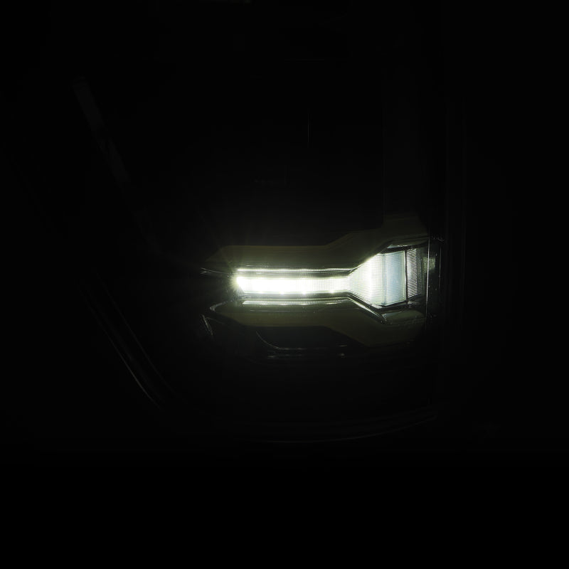 Load image into Gallery viewer, Alpharex 653060 ARX LUXX Tail Lights

