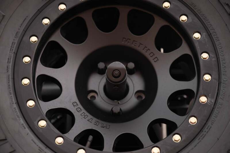 Load image into Gallery viewer, Dv8 Offroad TCJL-EXT DVE Tire Carriers

