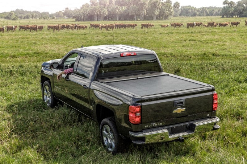 Load image into Gallery viewer, Roll-N-Lock LG152M RNL M-Series Tonneau Cover
