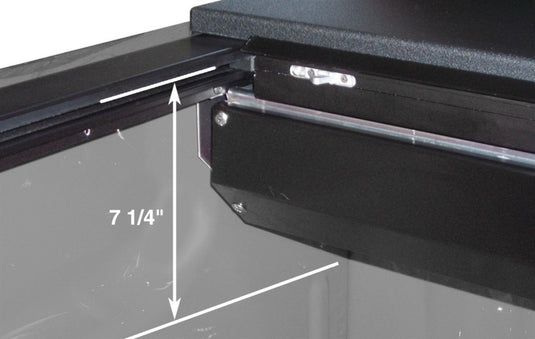 Roll-N-Lock LG575M RNL M-Series Tonneau Cover