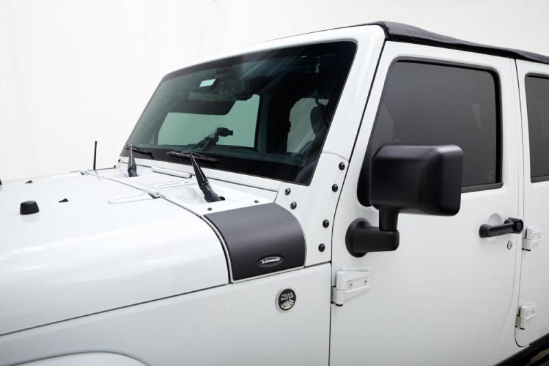 Load image into Gallery viewer, Bushwacker 14015 BUS Trail Armor
