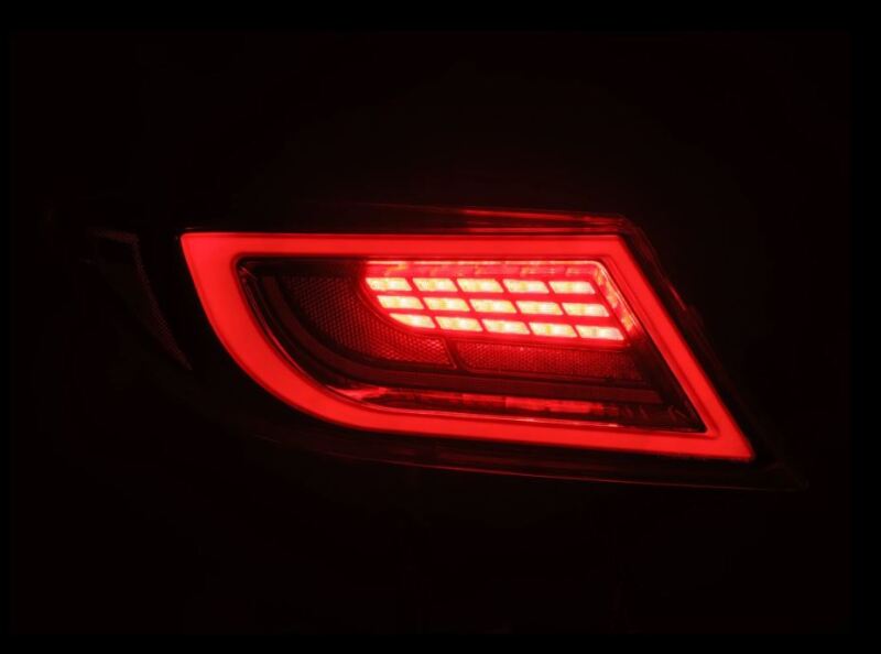 Load image into Gallery viewer, Alpharex 675040 ARX LUXX Tail Lights
