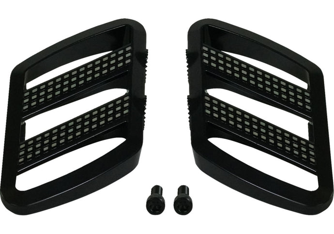 Show Chrome 41-426 Combat Floorboards - Driver - Black with Contrast Cut