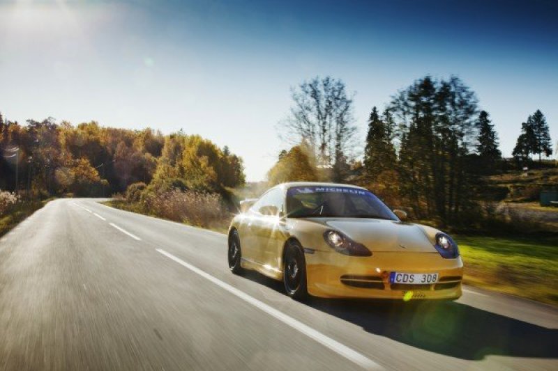 Load image into Gallery viewer, Ohlins POZ MI00S1 OHL Coilover - Road &amp; Track

