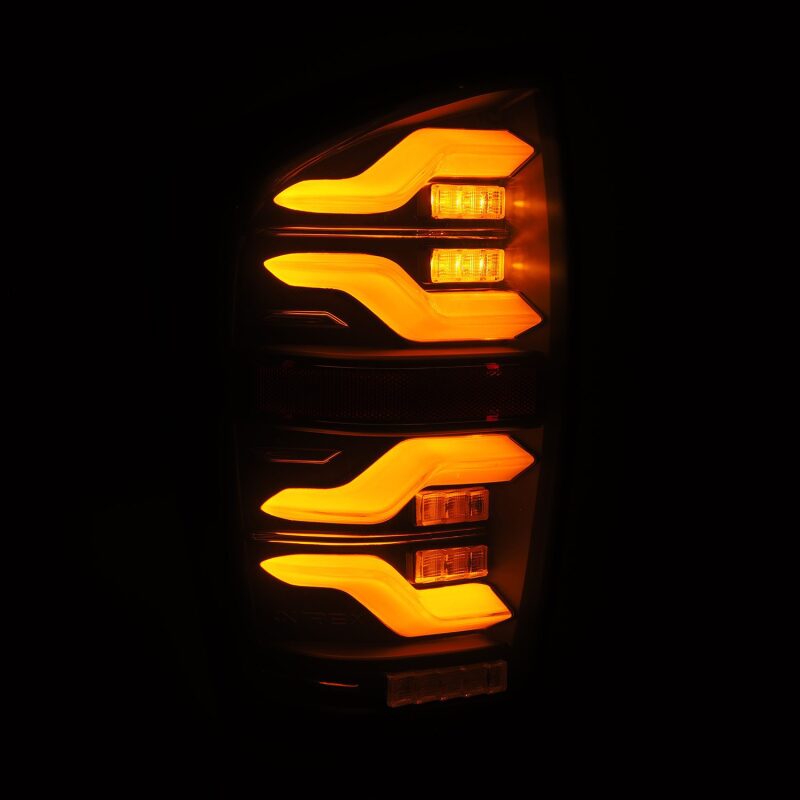 Load image into Gallery viewer, Alpharex 680090 ARX LUXX Tail Lights
