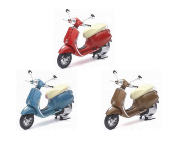 New Ray Toys 57553 1:12 Scale Vespa - Primavera