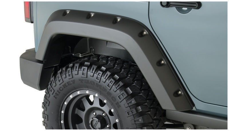 Load image into Gallery viewer, Bushwacker 10080-02 BUS Pocket Style Flares

