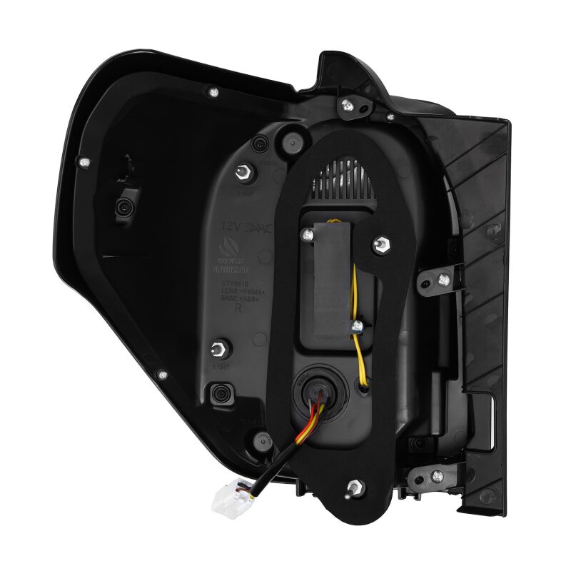 Load image into Gallery viewer, Alpharex 690030 ARX LUXX Tail Lights
