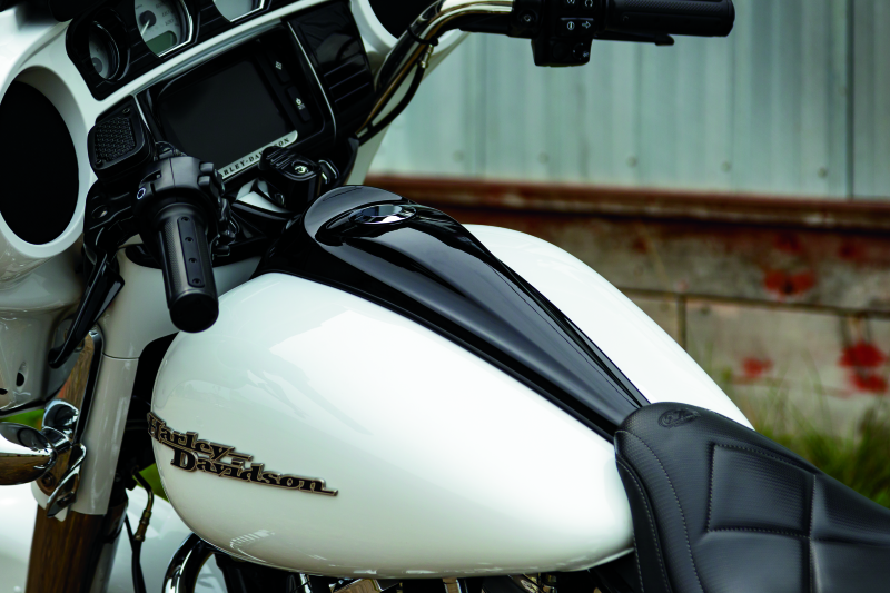 Load image into Gallery viewer, Kuryakyn 7178 KUR Fuel Doors &amp; Caps B
