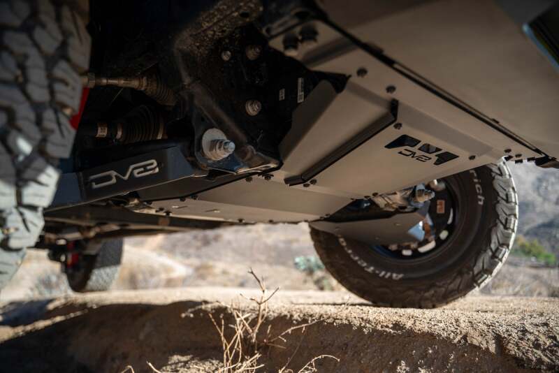 Load image into Gallery viewer, Dv8 Offroad SPTT1-08 DVE Skid Plates
