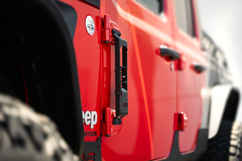 Load image into Gallery viewer, Dv8 Offroad STJL-04 DV8 Hinge Mounted Steps
