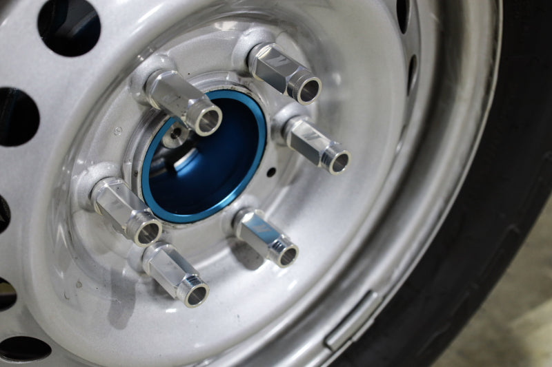 Load image into Gallery viewer, Mishimoto MMLG-15-27LSL MM Lug Nuts - Locking
