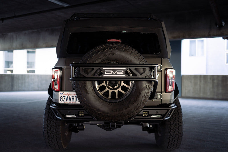 Load image into Gallery viewer, Dv8 Offroad TCBR-01 DVE Hitch Mounts
